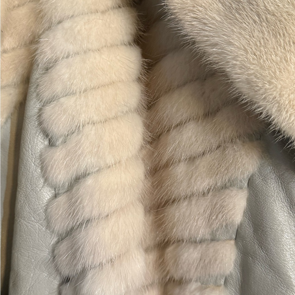 Jordan Marsh Mink Fur Belted Coat - Picture 2 of 6